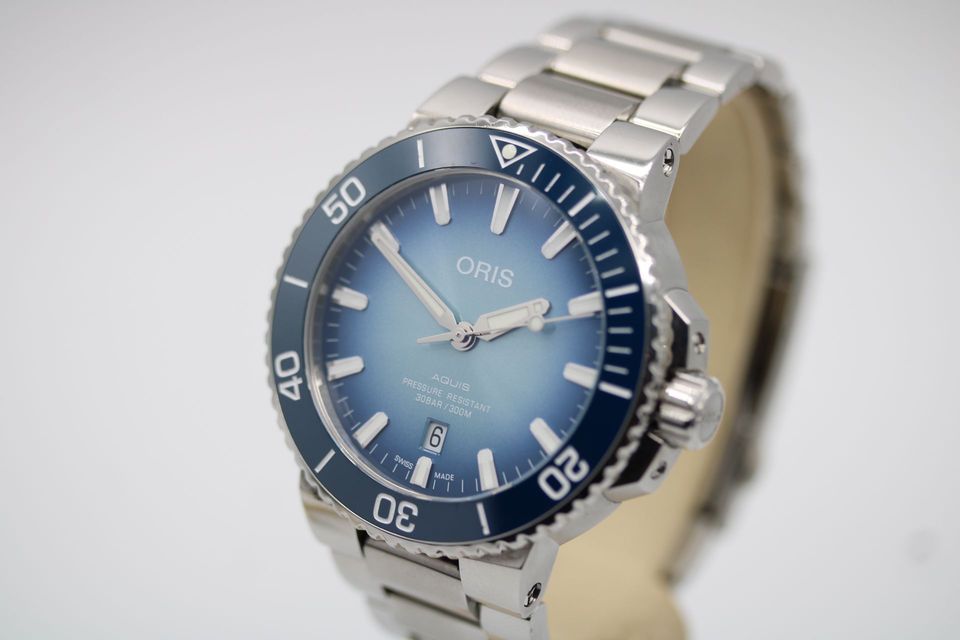 Oris Aquis 733 7730 41 75 Image 2
